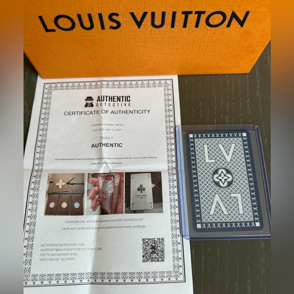 LOUIS VUITTON PLAYING CARD 9❤️
